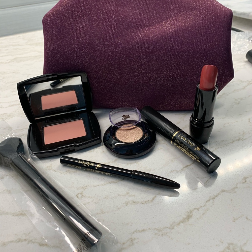 Lancôme makeup set with bag